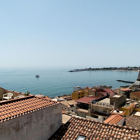 Nick & Santo'S Holiday Homes B&B Giardini Naxos Exterior photo